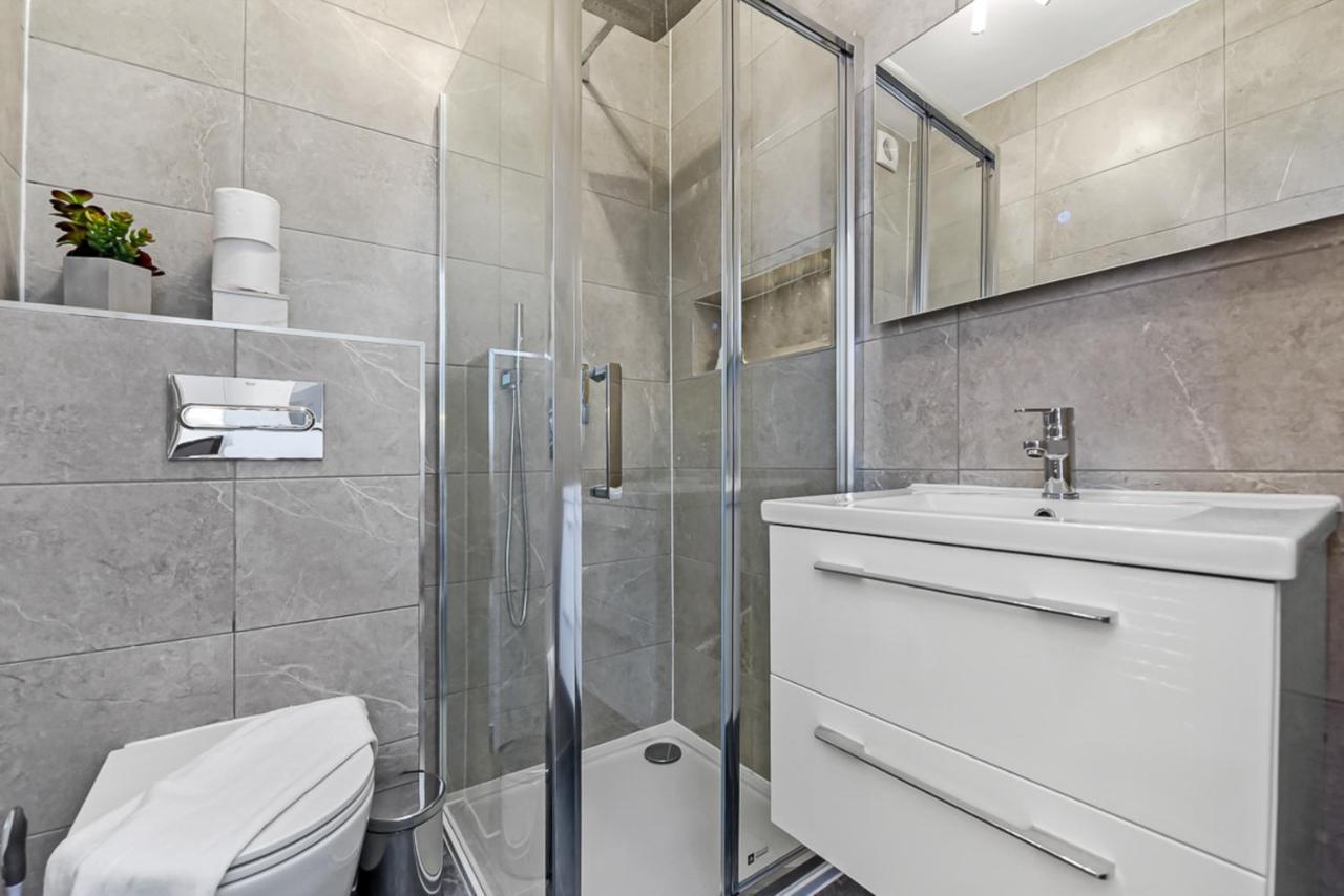 Amazing 2 Bedroom Apartment In Greater לונדון מראה חיצוני תמונה